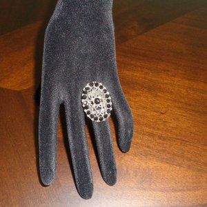 Costume Jewelry- oval ring with black Czech glass